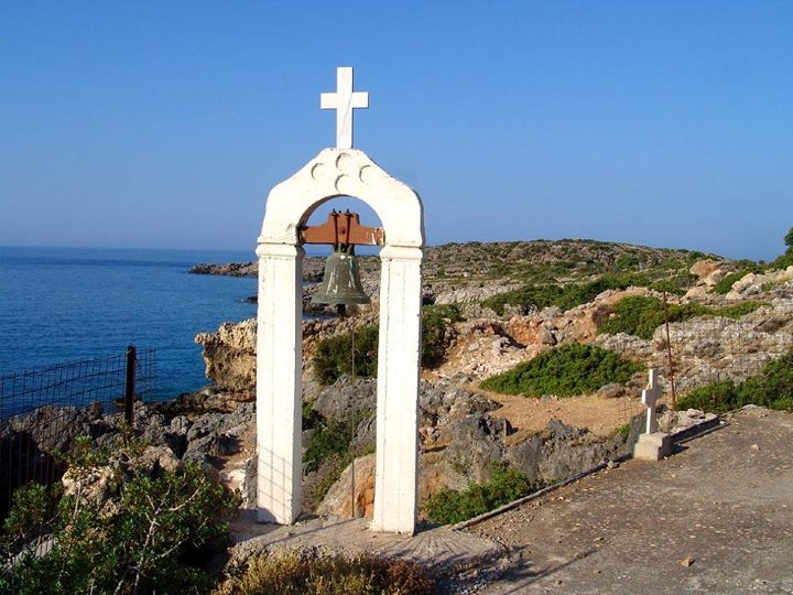agios-antonis-loutro-2